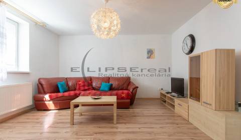 Kiadó Családi ház, Családi ház, Malacky, Szlovákia