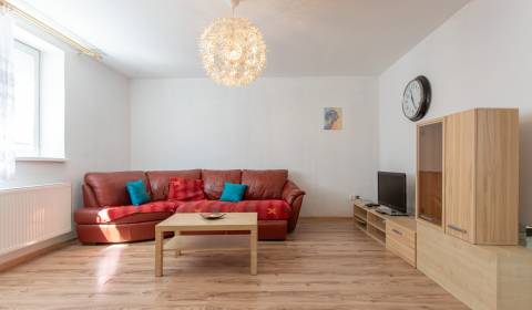 Kiadó Családi ház, Családi ház, Malacky, Szlovákia