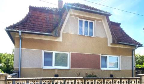 Eladó Családi ház, Családi ház, Bánovce nad Bebravou, Szlovákia