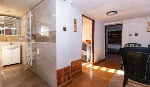 Eladó Családi ház, Családi ház, Senica, Szlovákia