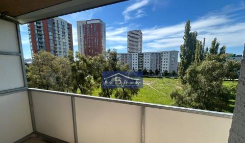 Eladó 2 szobás lakás, 2 szobás lakás, Vranovská, Bratislava - Petržalk