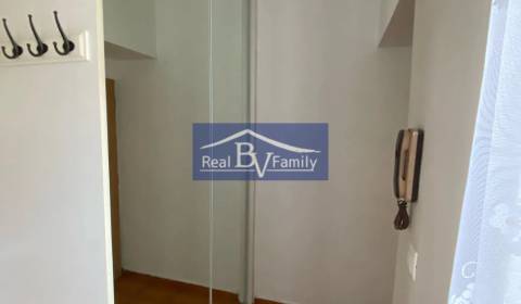 Kiadó 1 szobás lakás, 1 szobás lakás, Janáčkova, Bratislava - Staré Me