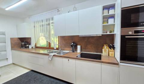 Eladó Családi ház, Családi ház, Brezno, Szlovákia