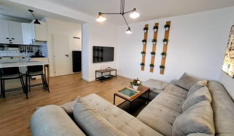 Kiadó 2 szobás lakás, 2 szobás lakás, Odborárske námestie, Bratislava 