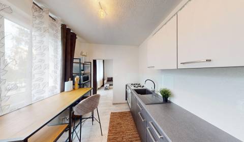 Eladó 3 szobás lakás, 3 szobás lakás, Štúrovo nábrežie, Spišská Nová V