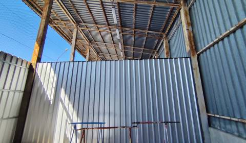 Kiadó Raktárak és ipari épületek, Raktárak és ipari épületek, Nitra, S