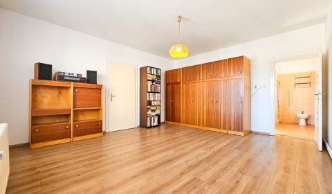 Eladó 2 szobás lakás, 2 szobás lakás, Jána Sambucusa, Trnava, Szlováki