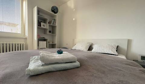Kiadó 2 szobás lakás, 2 szobás lakás, Trnavská cesta, Bratislava - Ruž