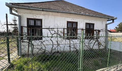 Eladó Családi ház, Családi ház, Nové Zámky, Szlovákia