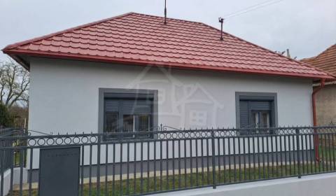 Eladó Családi ház, Családi ház, Nitra, Szlovákia