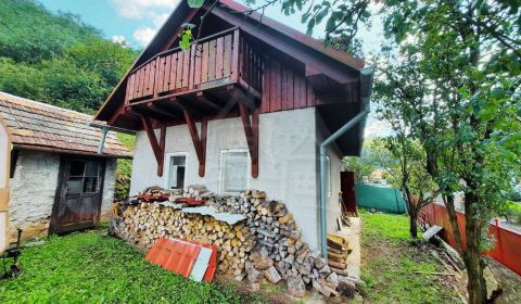 Eladó Családi ház, Családi ház, Žarnovica, Szlovákia