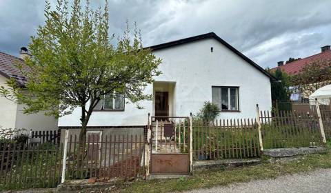 Eladó Családi ház, Családi ház, Revúca, Szlovákia
