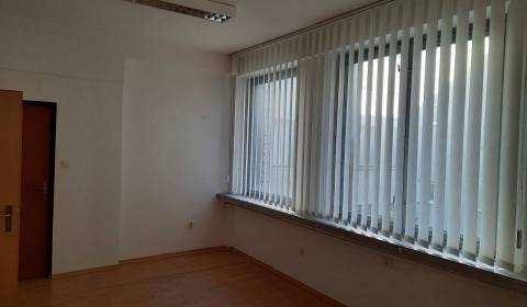 Kiadó Irodahelység, Irodahelység, Vajanského, Trnava, Szlovákia