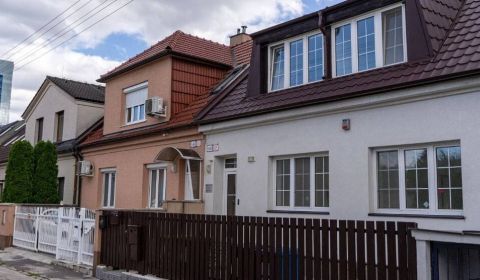 Kiadó Irodahelység, Irodahelység, Záborského, Bratislava - Nové Mesto,