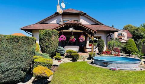 Eladó Családi ház, Családi ház, Veľké Bielice, Partizánske, Szlovákia