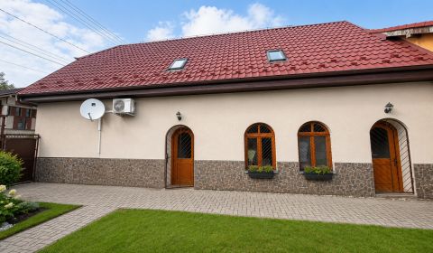 Eladó Családi ház, Családi ház, Štefánikova, Topoľčany, Szlovákia