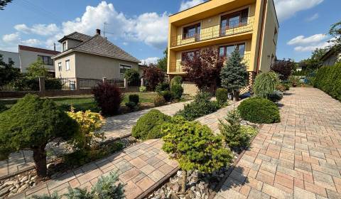 Eladó Családi ház, Családi ház, hlavná, Topoľčany, Szlovákia