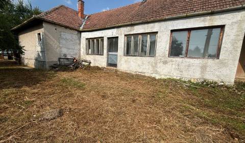 Eladó Családi ház, Családi ház, hlavna, Topoľčany, Szlovákia