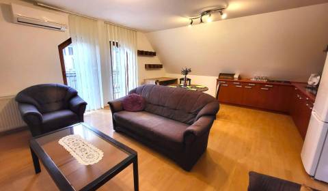 Eladó 2 szobás lakás, 2 szobás lakás, Štefánikova, Topoľčany, Szlováki