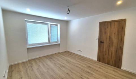 Eladó 2 szobás lakás, 2 szobás lakás, Topoľčany, Szlovákia