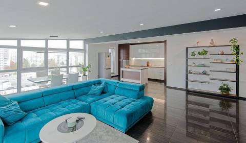 Eladó 3 szobás lakás, 3 szobás lakás, Námestie Matice Slovenskej, Ilav