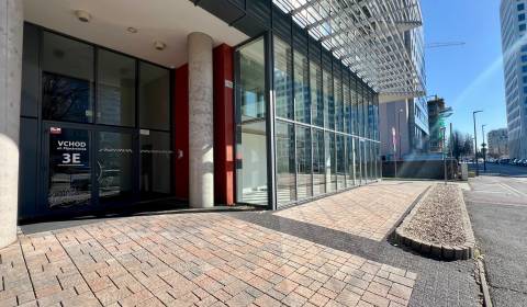 BA/NIVY - Többfunkciós üzlethelyiség forgalmas helyen