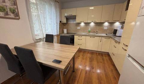 Eladó 2 szobás lakás, 2 szobás lakás, Topoľčany, Szlovákia