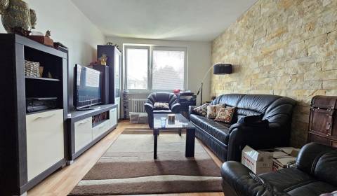 Kiadó 3 szobás lakás, 3 szobás lakás, Karloveská, Bratislava - Karlova