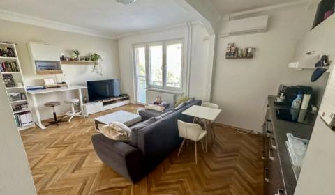 Kiadó 2 szobás lakás, 2 szobás lakás, Svidnícka, Bratislava - Ružinov,