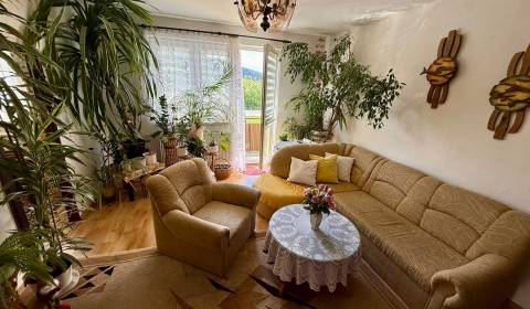 Eladó 3 szobás lakás, 3 szobás lakás, Čadca, Szlovákia