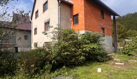 Eladó Családi ház, Családi ház, Čadca, Szlovákia