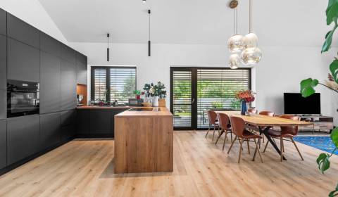 Eladó Családi ház, Családi ház, Školská ulica, Malacky, Szlovákia