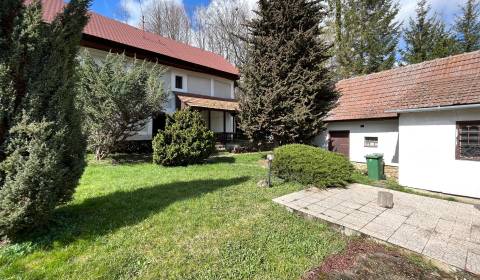 Eladó Családi ház, Családi ház, Cetuna, Nové Mesto nad Váhom, Szlováki