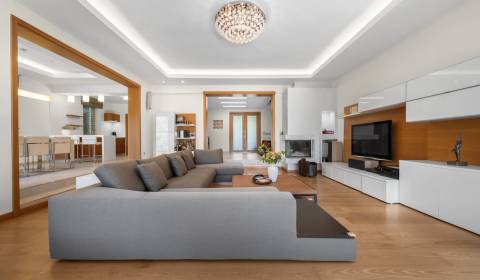 Eladó Családi ház, Családi ház, Malokarpatská, Pezinok, Szlovákia