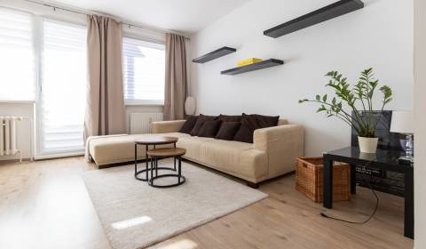 Kiadó 3 szobás lakás, 3 szobás lakás, Jána Poničana, Bratislava - Deví