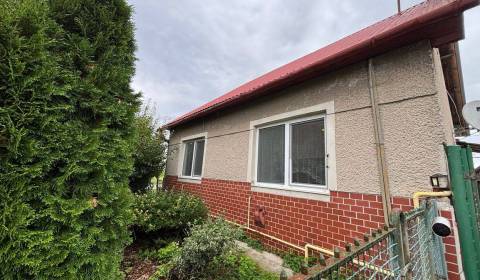 Eladó Családi ház, Családi ház, Topoľčany, Szlovákia