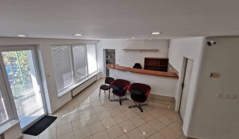 Kiadó Irodahelység, Irodahelység, Komárno, Szlovákia