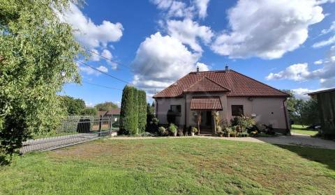 Eladó Családi ház, Családi ház, Veľký Krtíš, Szlovákia