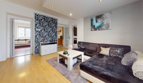 Eladó 3 szobás lakás, 3 szobás lakás, Budovateľská, Komárno, Szlovákia