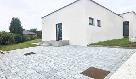 Eladó Családi ház, Családi ház, Pod agátmi, Nitra, Szlovákia