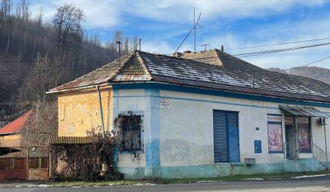 Eladó Családi ház, Családi ház, Komenského, Poltár, Szlovákia