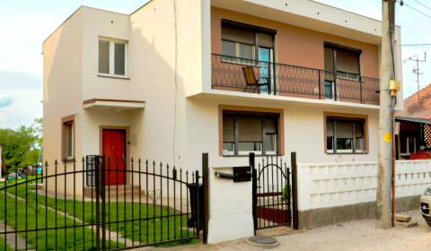 Eladó Családi ház, Családi ház, Dunajská Streda, Szlovákia