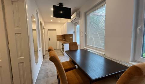 Kiadó Családi ház, Családi ház, Furdekova, Piešťany, Szlovákia