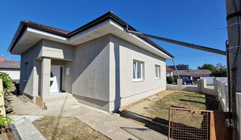 Eladó Családi ház, Családi ház, Vlčany, Šaľa, Szlovákia