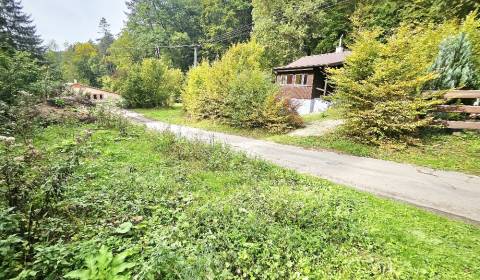 Eladó Nyaraló, Nyaraló, Bánovce nad Bebravou, Szlovákia