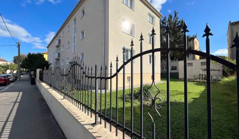 Eladó 3 szobás lakás, 3 szobás lakás, 17. novembra, Trenčín, Szlovákia