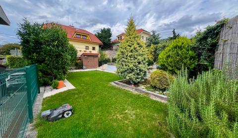 Eladó Családi ház, Családi ház, Cibická cesta, Pezinok, Szlovákia