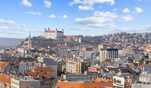 Eladó 3 szobás lakás, 3 szobás lakás, Továrenská, Bratislava - Staré M