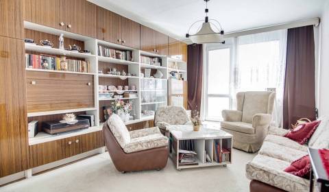 Eladó 3 szobás lakás, 3 szobás lakás, Nové Zámky, Szlovákia