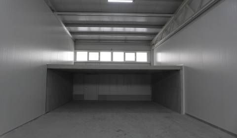 Kiadó Raktárak és ipari épületek, Raktárak és ipari épületek, Bratisla